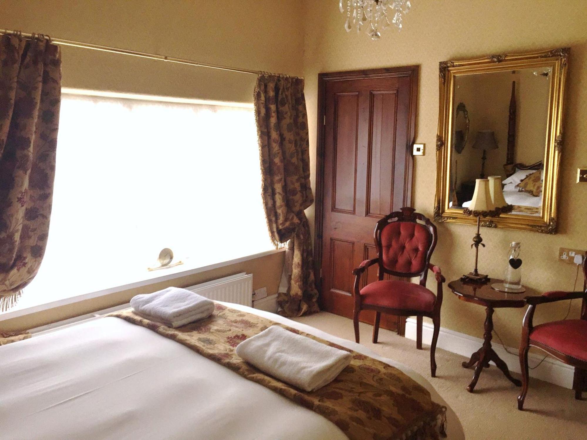 Glyn Isa Country House B&B And Self Catering Apartments Conwy Εξωτερικό φωτογραφία